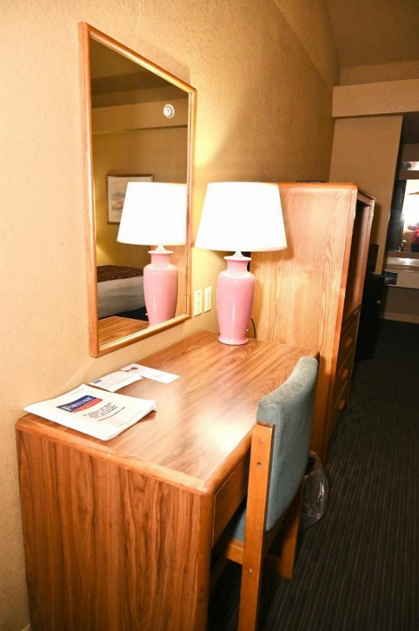 Fortune Inn & Suites image 13