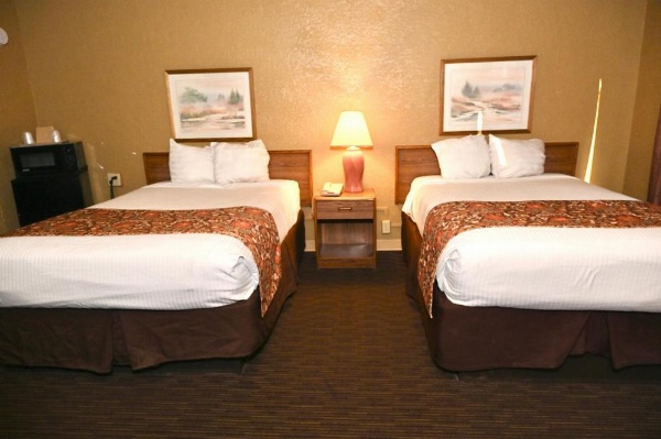Fortune Inn & Suites image 18