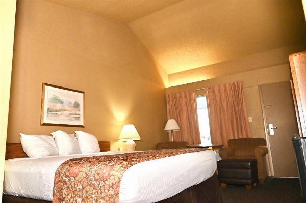 Fortune Inn & Suites image 25